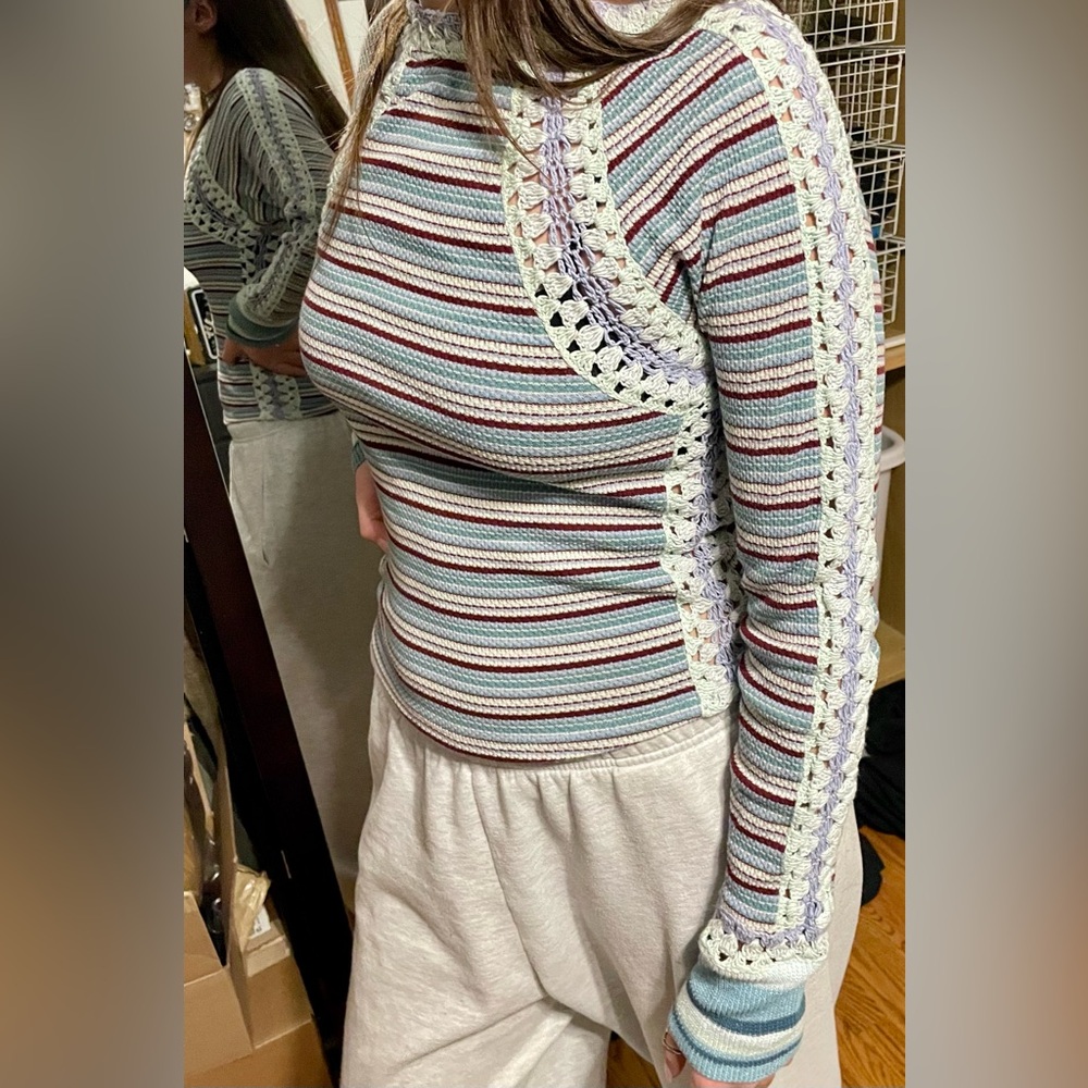 FREE PEOPLE Multicolor Stripe Blue Crochet Knit Cuff Long Sleeve Top sz M